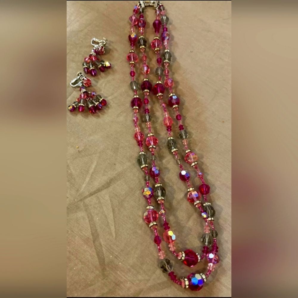 Vtg Vendome 2 Strand Aurora Borealis Pinks & Smoke Crystal 22-24" Necklace Set
